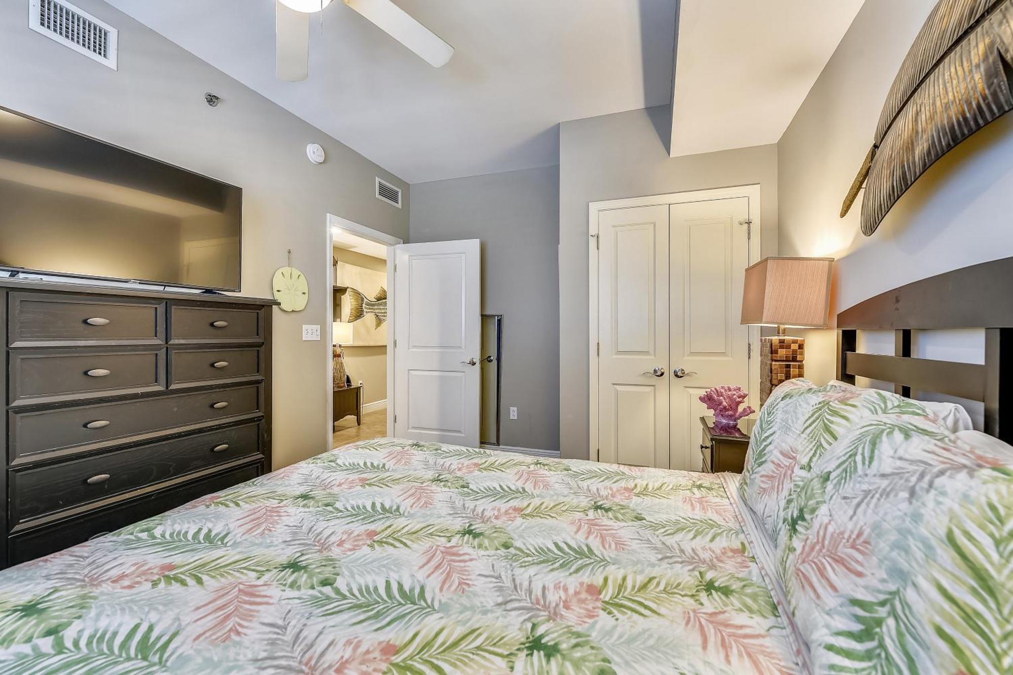 Sterling Breeze #1702 By Book That Condo Panama City Beach Oda fotoğraf